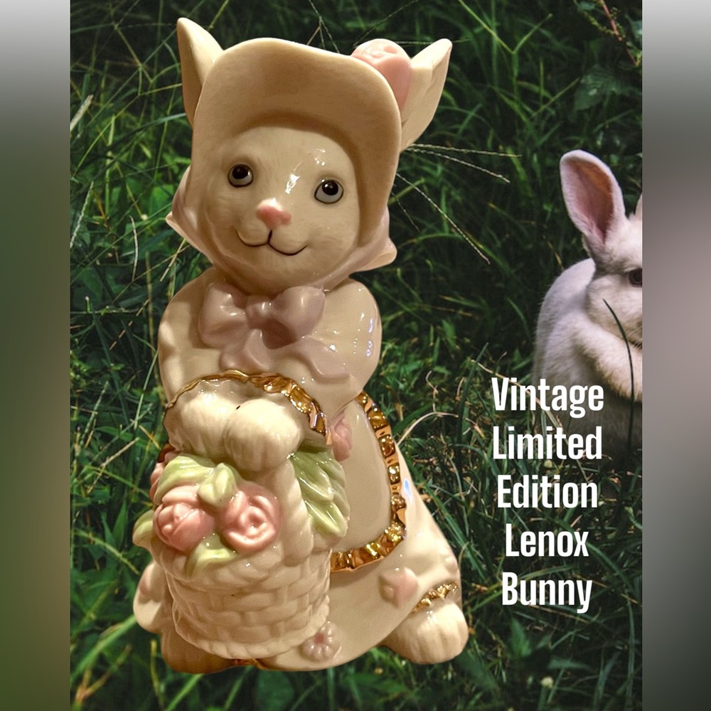 Lenox Easter Blossoms Bunny Rabbit Figurine. Vintage “2003”